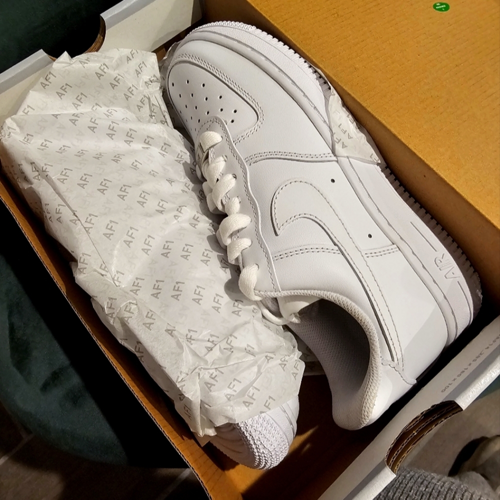 Nike womans Air force